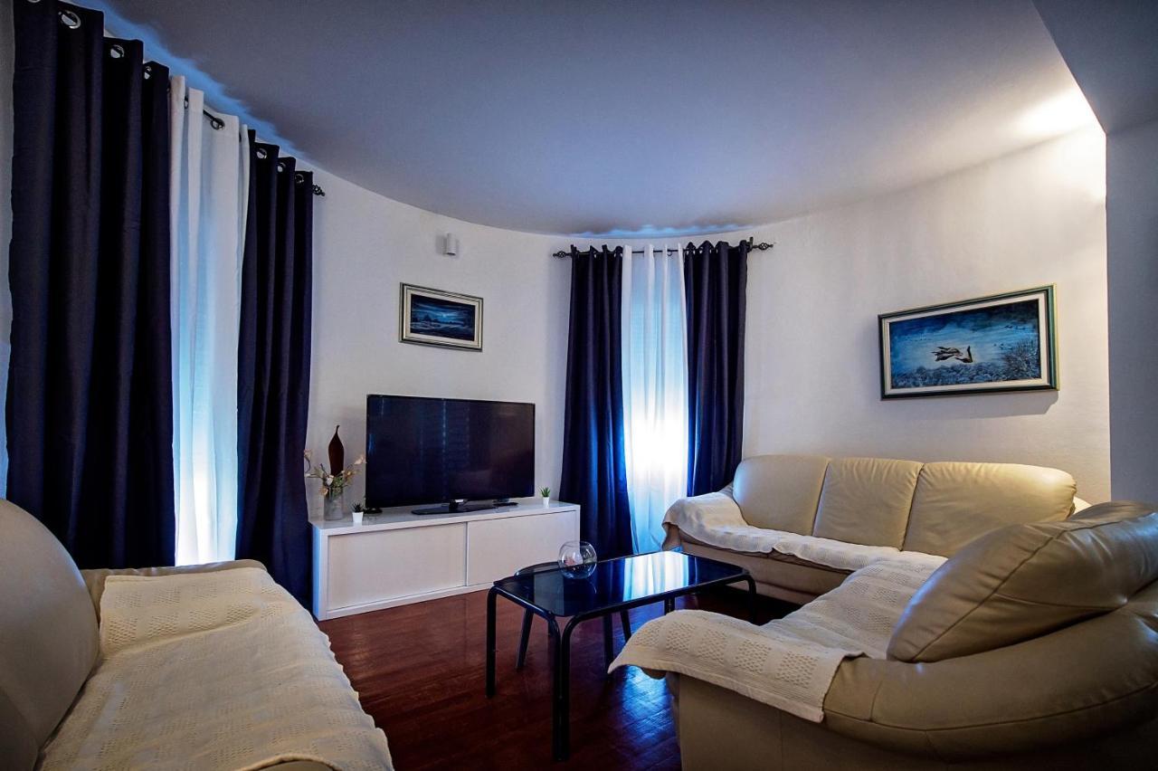 Seaside Apartments With A Swimming Pool Zecevo Rtic, Rogoznica - 8366 Exterior foto
