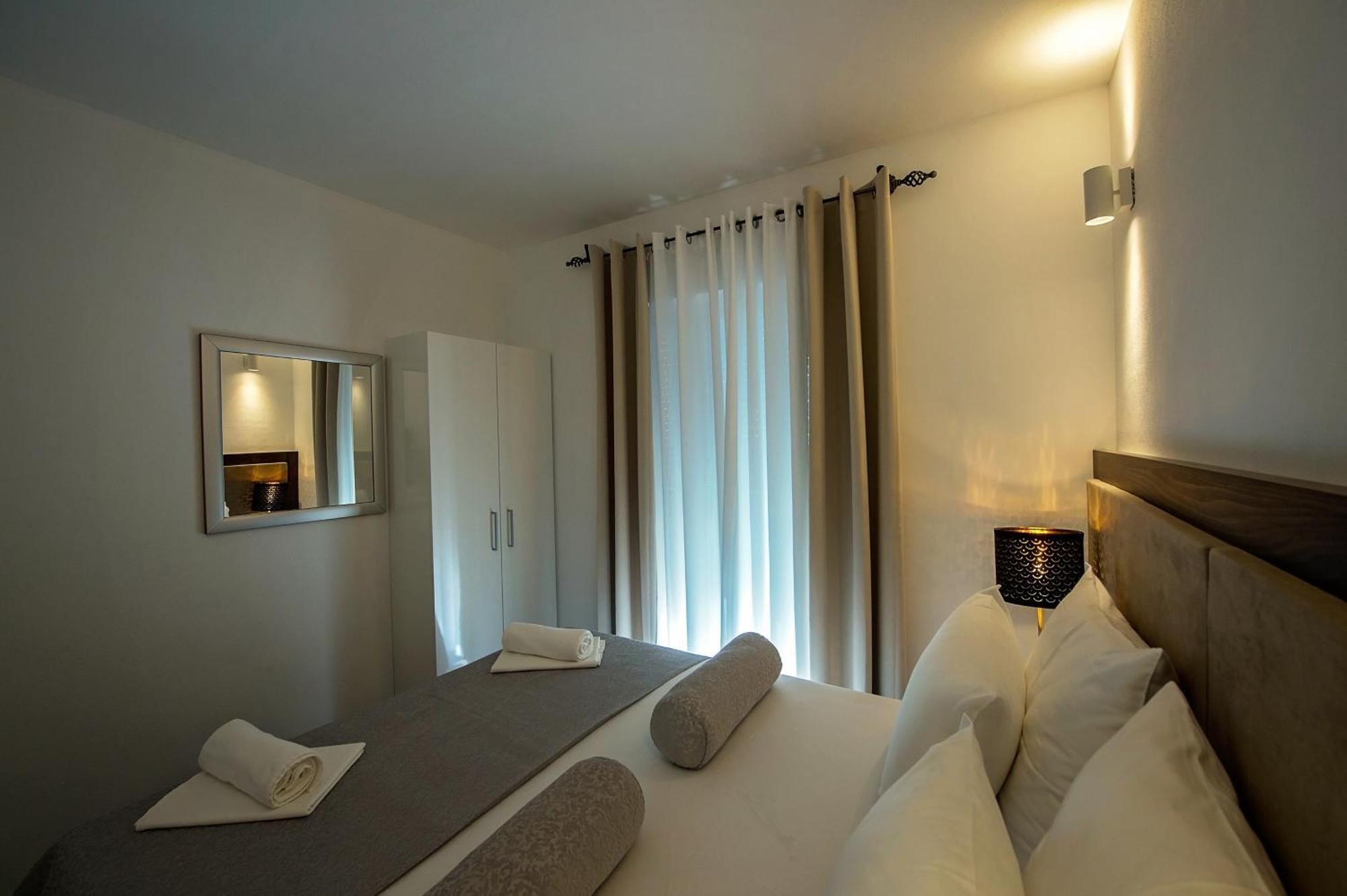 Seaside Apartments With A Swimming Pool Zecevo Rtic, Rogoznica - 8366 Habitación foto
